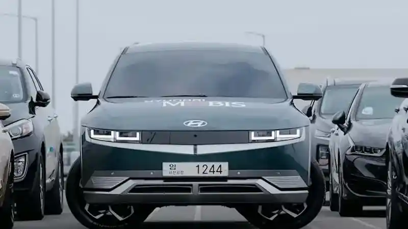 Berita - Mengenal Sistem e-Corner dari Hyundai, Parkir Pararel Jadi Lebih Mudah