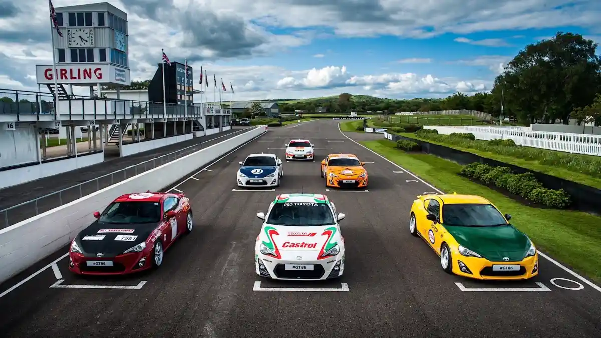 Berita - Toyota GT86 Dengan Livery Klasik Ramaikan Goodwood Festival