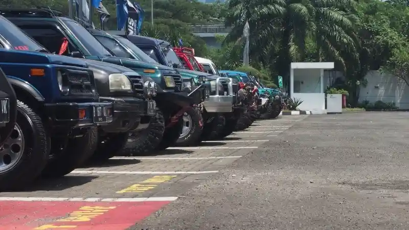 Foto - Suzuki Jip Indonesia Ulang Tahun Ke-16, Jadi Ajang Kumpul Lintas Generasi