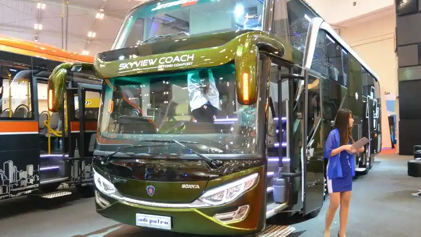 Bus - Nostalgia Bus Di Ajang GIIAS 2016 (II), Ada Bus Bergaya Cafe