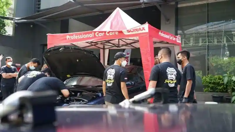 Foto - Ingin Tingkatkan Pengetahuan Dan Skill, Sonax Berikan Training Detailing Profesional