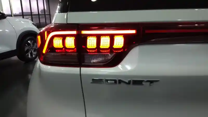 Berita - Kia Sonet Banderol Di Bawah Rp 200 Juta, Kurang Diminati