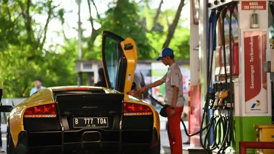 Foto - Bukan Hoax, 20 Liter Pertamax Hanya RP 20 Ribu!