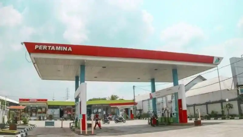 Berita - Pajak Bahan Bakar Naik, Harga BBM Februari Naik?