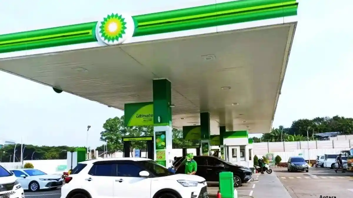 Foto - Pertamina Pasok SPBU Swasta Pakai BBM Impor Dari AS?