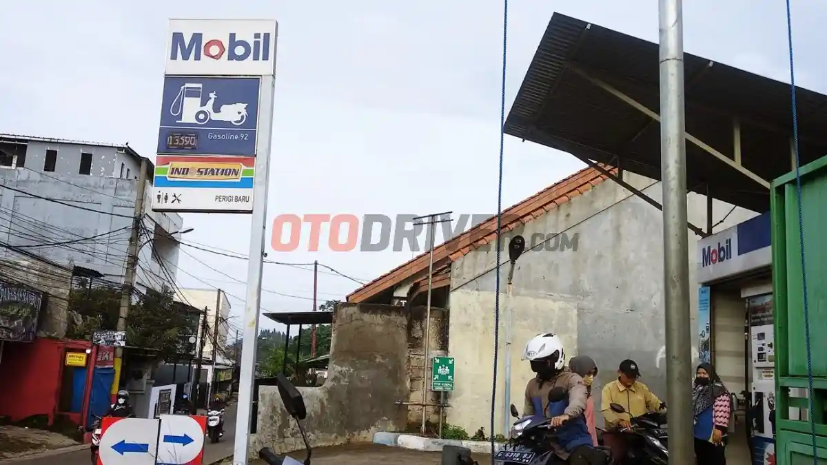 Foto - Shell Mulai Menyiapkan BBM Untuk Konsumen Dalam Waktu Dekat