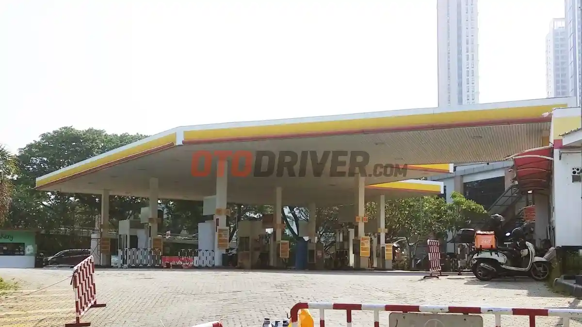Foto - Update Harga BBM 1 Oktober 2025, Swasta Naik Petamina Dex Naik