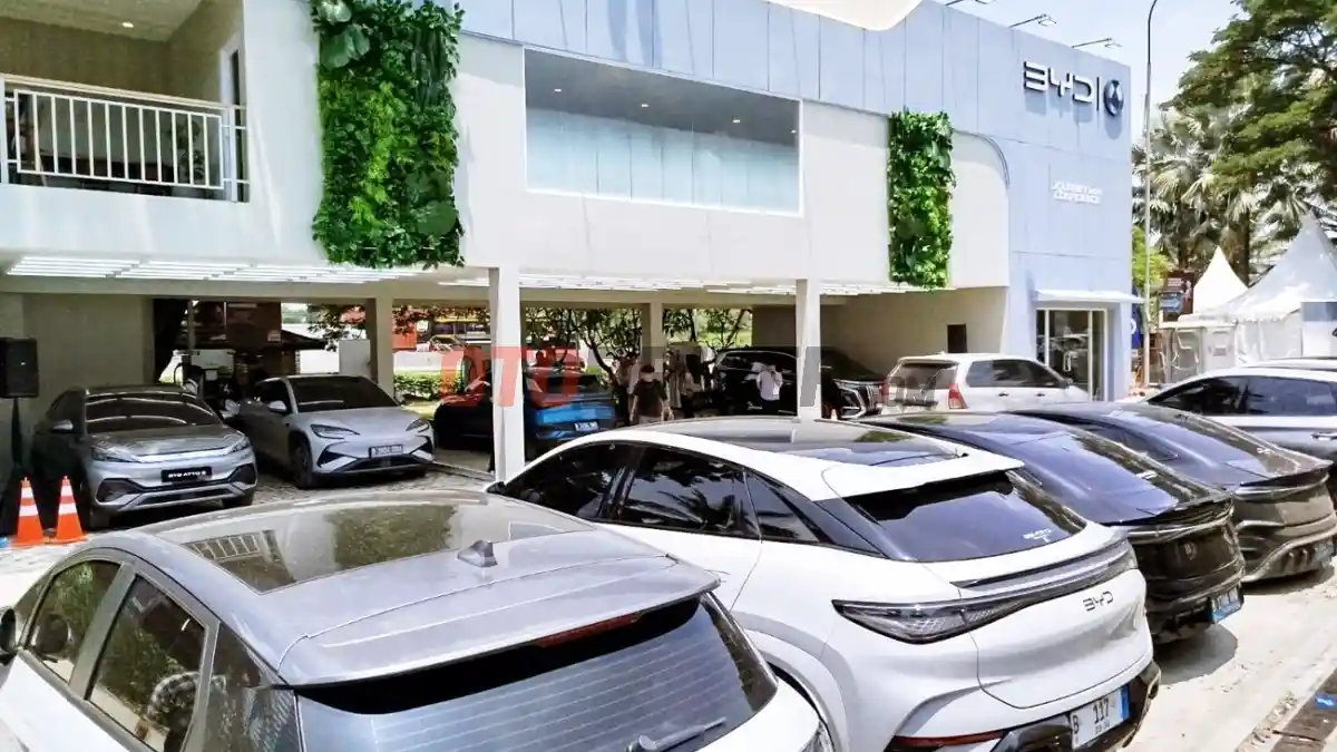 Foto - Mendagri Terbitkan Surat Edaran Pembebasan Pajak Bagi EV