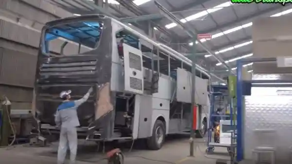 Foto - Alasan Adi Putro Membuat Kargo Besar Di Bawah Dek