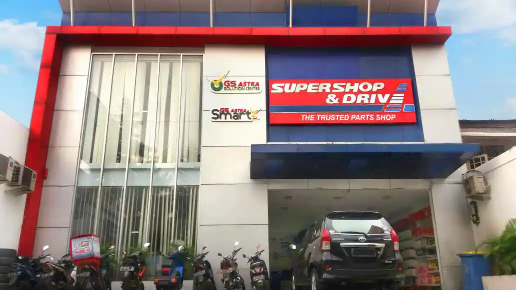 Berita - Shop&Drive Genjot Penjualan Dengan Promo ini. Ban, Oli sampai Kampas Rem Dapat Diskon