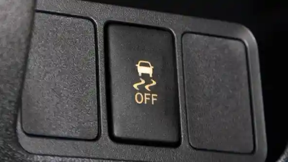 Berita - Malaysia Wajibkan ESC Di Semua Mobil Baru Mulai 2018