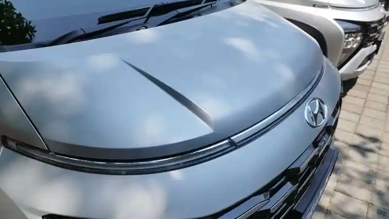 Foto - Tujuh Detail Yang Bedakan Tampilan Hyundai Stargazer dan Stargazer X