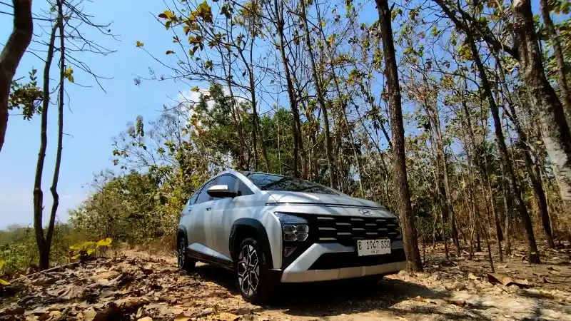 Berita - Tujuh Detail Yang Bedakan Tampilan Hyundai Stargazer dan Stargazer X