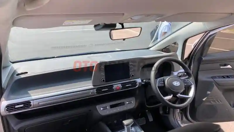 Foto - Ini Detail Kelengkapan Fitur Hyundai STARGAZER di Setiap Variannya
