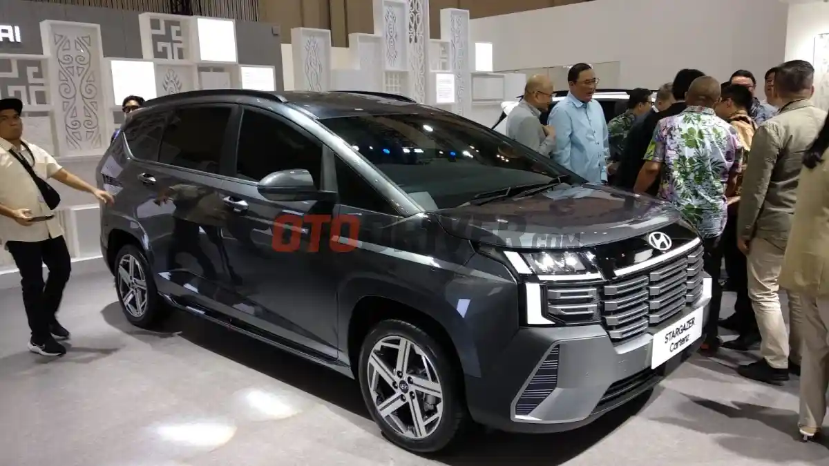 Foto - Hyundai Cartenz Resmi Dijual Di GIIAS, Harga Mulai Rp 269 Jutaan