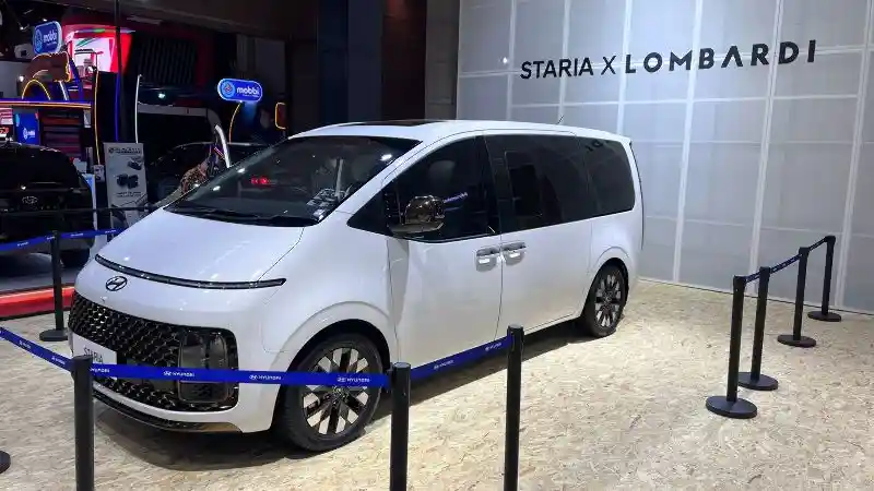 Berita - Kolaborasi Hyundai dan Lombardi Lahirkan Staria Super Mewah Berbanderol Rp1,4 miliar