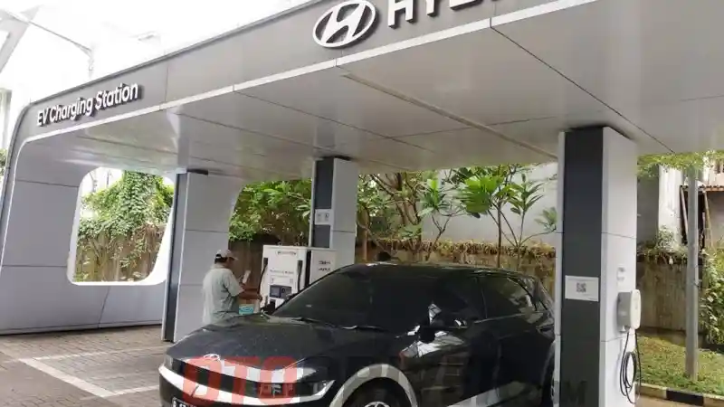 Foto - PLN: Akhir Tahun 2024 Ada 3.000 SPKLU