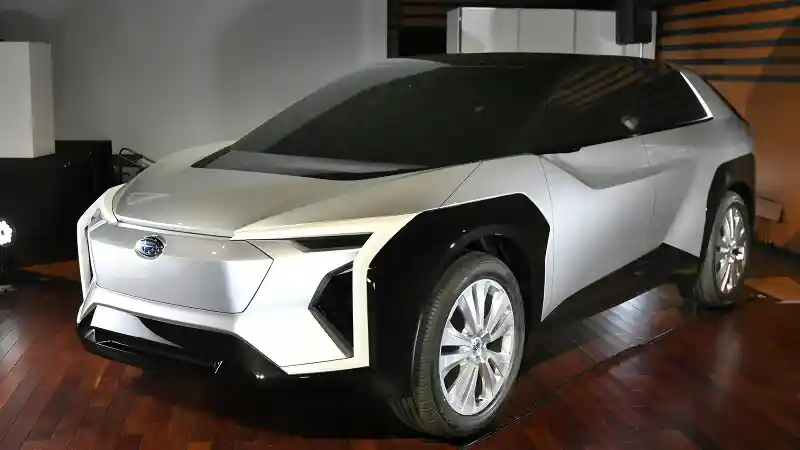 Foto - Soltera, SUV EV Subaru, Kembaran Toyota bZ4X