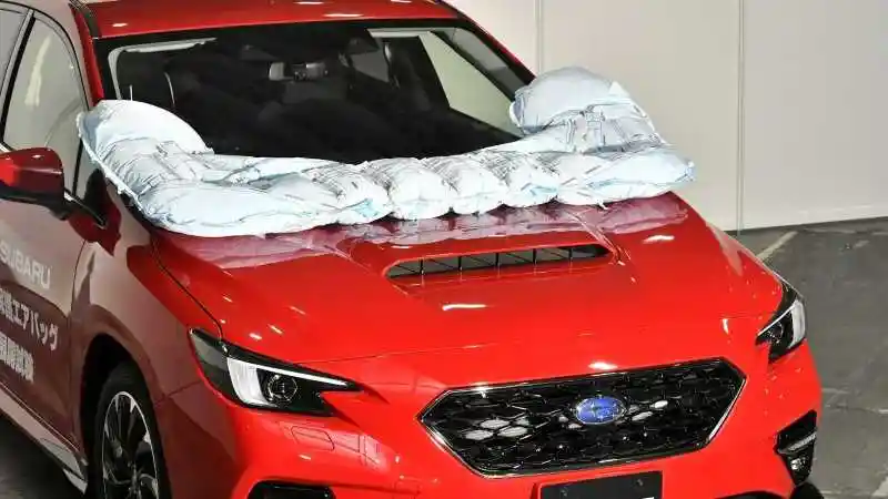Berita - Subaru Perkenalkan Airbag Yang Dipasangkan Di Kap Mesin