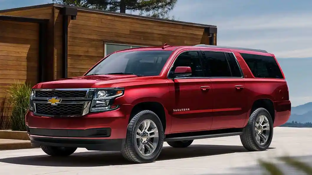 Foto - Chevrolet Suburban, Merek Mobil Tertua Yang Eksis Hingga Kini