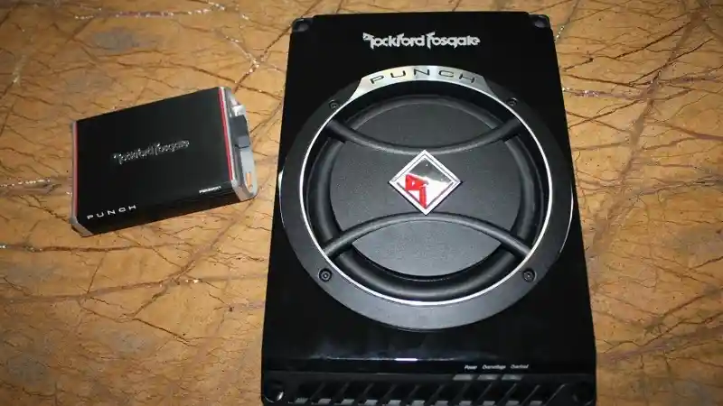 Foto - Alasan Pentingnya Subwoofer & Power Amplifier di Dalam Kabin