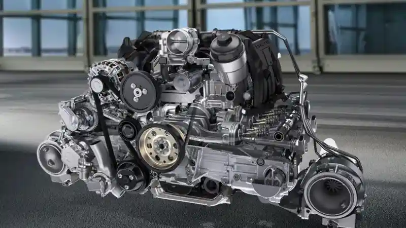 Foto - Melihat 5 Mesin Supercar Terbaik