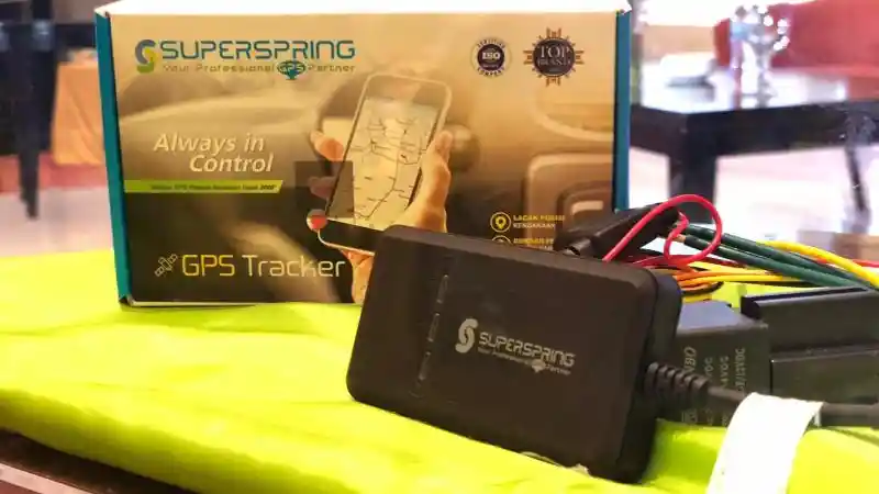 Foto - Super Spring Rilis GPS Tracker Murah Meriah