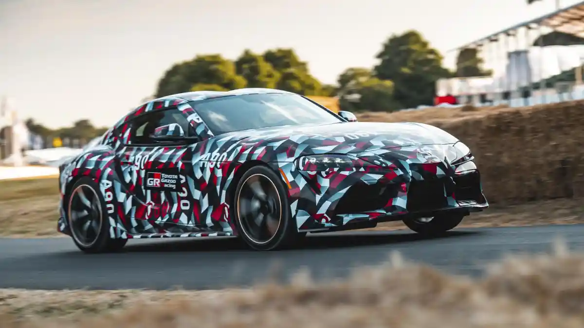 Foto - Toyota Supra Model Baru Tersedia Dalam Dua Pilihan Mesin?