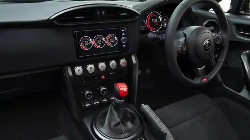 Foto - Toyota Supra Dapatkan Girboks Manual