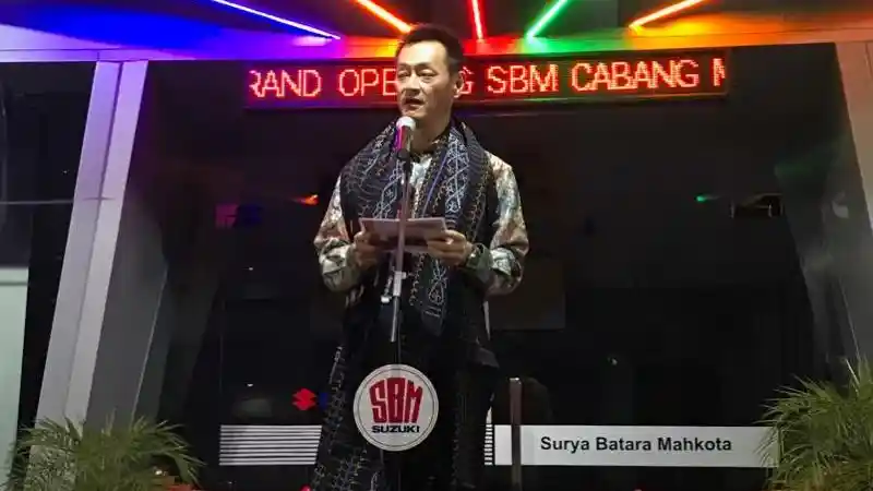 Foto - Carry dan Ertiga Laris di NTT, Suzuki Langsung Meresmikan Dealer Ke-334 