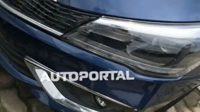 Foto - SPY SHOT: Suzuki Ciaz Facelift 2018