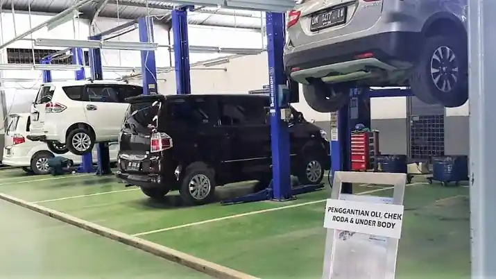 Foto - Mobil Suzuki Korban Tsunami Sulawesi Dapat Keringanan Servis