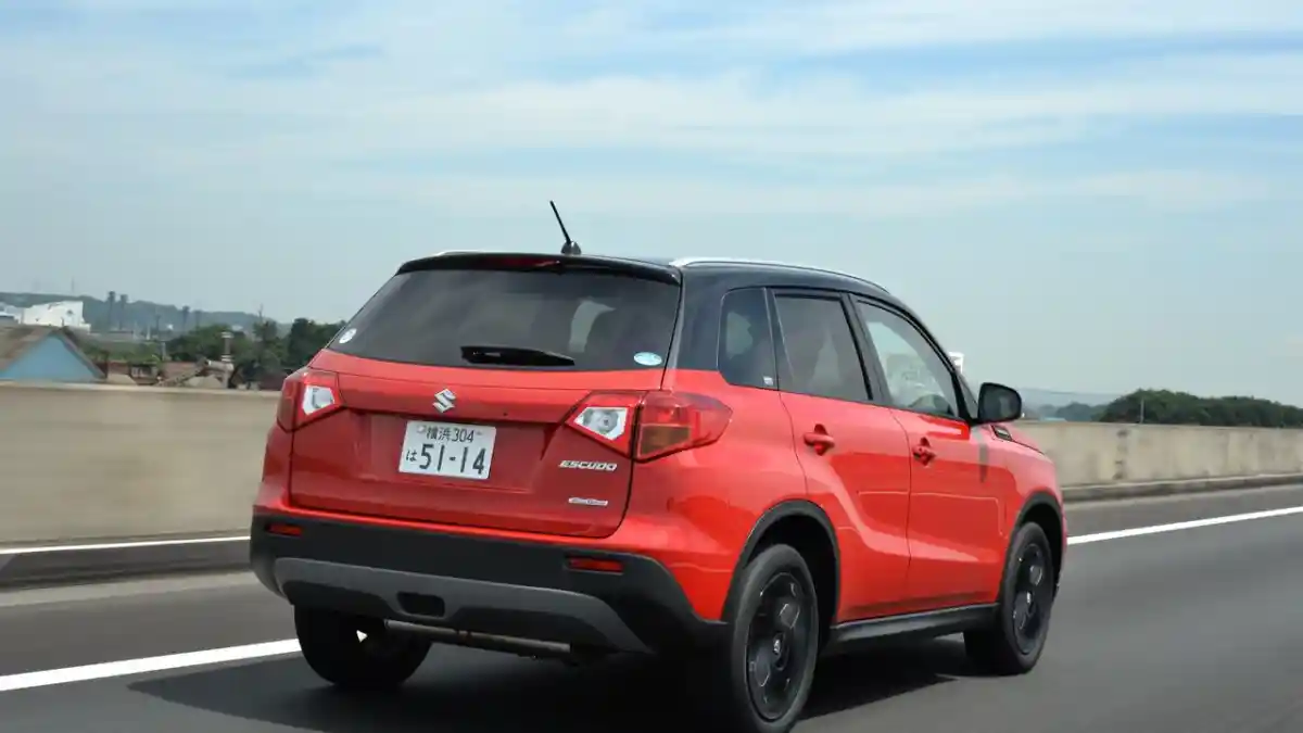 Foto - Mengenal Suzuki Escudo 'Milenial', Mesin Turbonya Menggoda