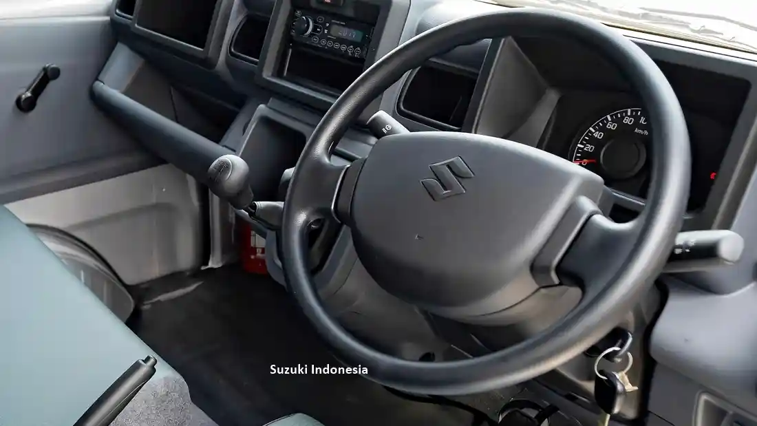 Foto - Suzuki Carry Dapatkan Pilihan Warna Baru