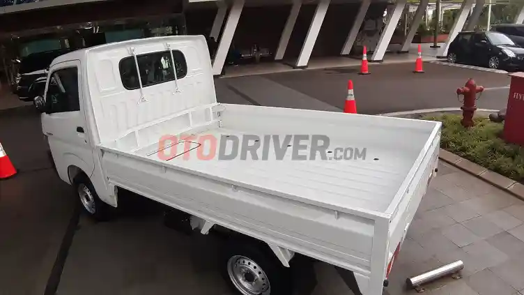 Foto - Suzuki Carry Generasi Terbaru Dibanderol Mulai Dari RP 135 Jutaan