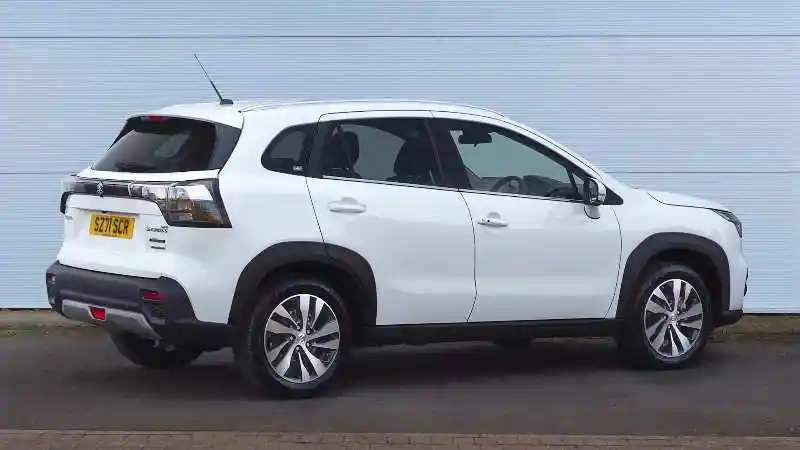 Foto - All New Suzuki SX4 S-Cross Tampil Lebih Ganteng Dan Punya Fitur Lebih Melimpah. 