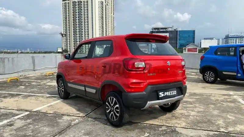 Foto - Mengetahui Besaran Biaya Pajak Suzuki S-Presso