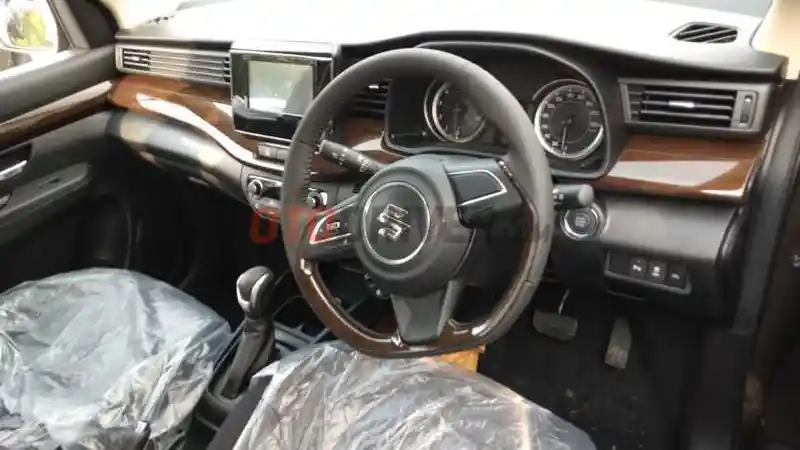 Foto - Mau Ubah All New Ertiga Biasa Jadi Suzuki Sport?