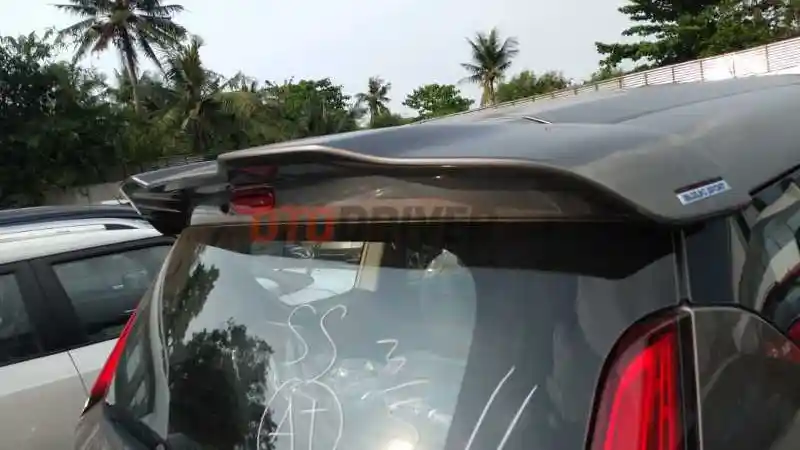 Foto - Mau Ubah All New Ertiga Biasa Jadi Suzuki Sport?