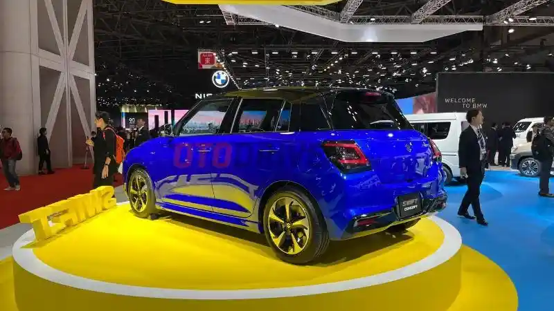 Foto - Suzuki Swift Concept Melantai Di Japan Mobility Show 2023 (9 FOTO)