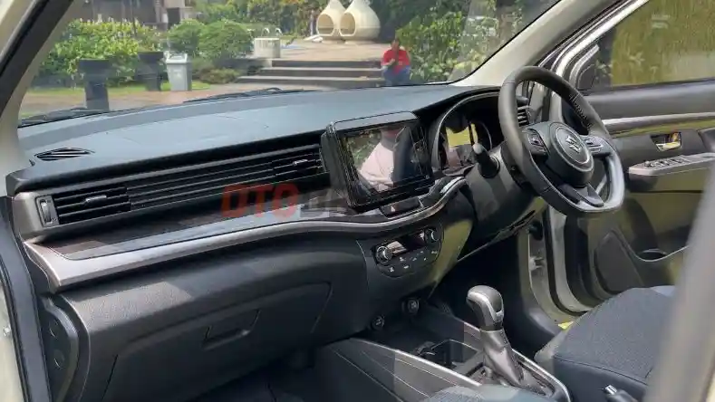 Foto - Resmi Diluncurkan, Inilah Perbedaan Suzuki XL7 Hybrid Dengan XL7 Terdahulu