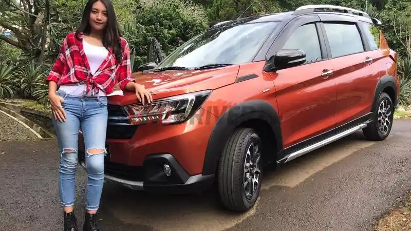 Foto - Mencicil Suzuki XL7 Tiga Tahun Dengan DP Rp 50 Jutaan, Berapa Biaya Angsurannya?
