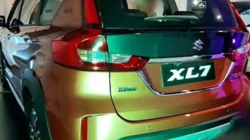 Foto - Bocor! Penampakan Suzuki XL7