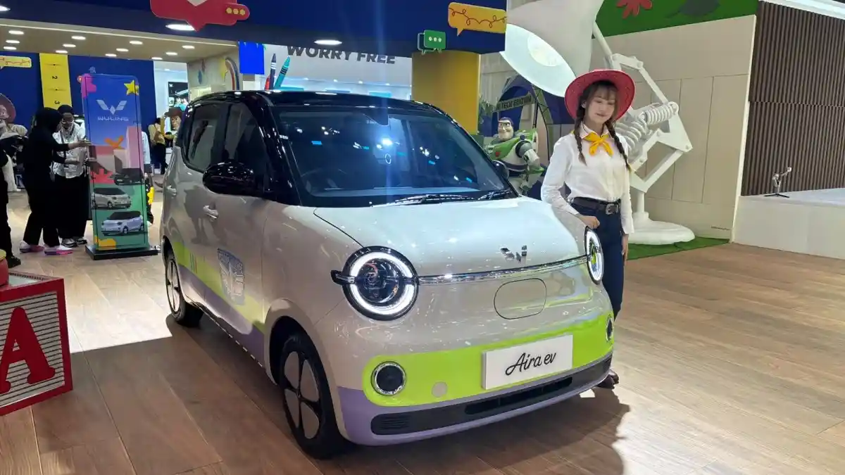 Foto - Hal-hal Menarik Yang Bikin Wuling Aira EV Jadi Pusat Perhatian di GIIAS 2026