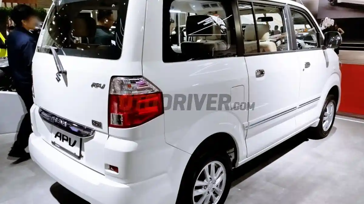 Foto - Suzuki APV, Legenda Hidup LMPV Yang Inovatif
