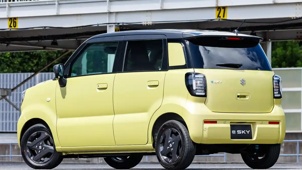 Foto - Suzuki e Sky Hadir Menantang BYD Racco di Pasar Jepang