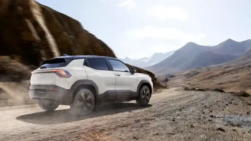 Foto - Suzuki eVitara Debut Dunia, Versi Nyata Dari eVX Concept