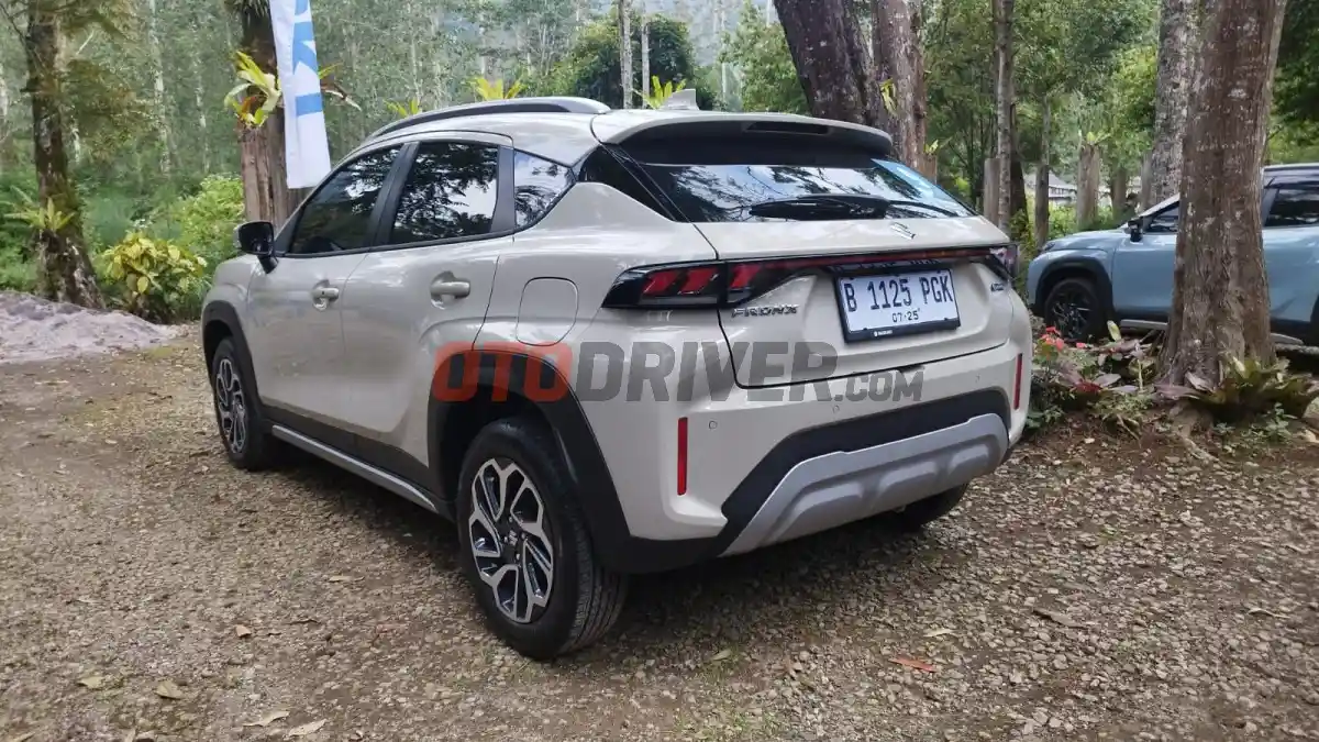Foto - 30.000 Orang Tertarik Membeli Suzuki Fronx, Tipe Tertinggi Jadi Yang Paling Diminati