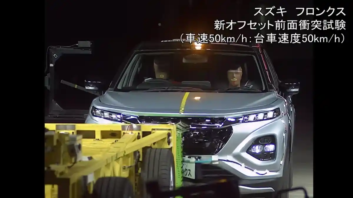 Berita - Suzuki Fronx Raih 4 Bintang Crash Test Di Jepang, Apakah Sama Dengan Model Indonesia?
