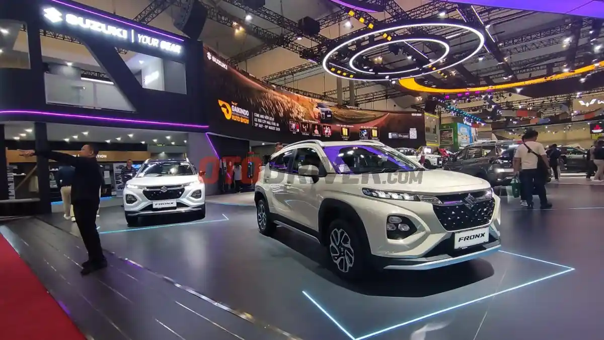 Foto - Setahun Melantai, Suzuki Fronx Tetap Jadi SUV Hybrid Harga Terjangkau dan Hadiahkan Varian Baru